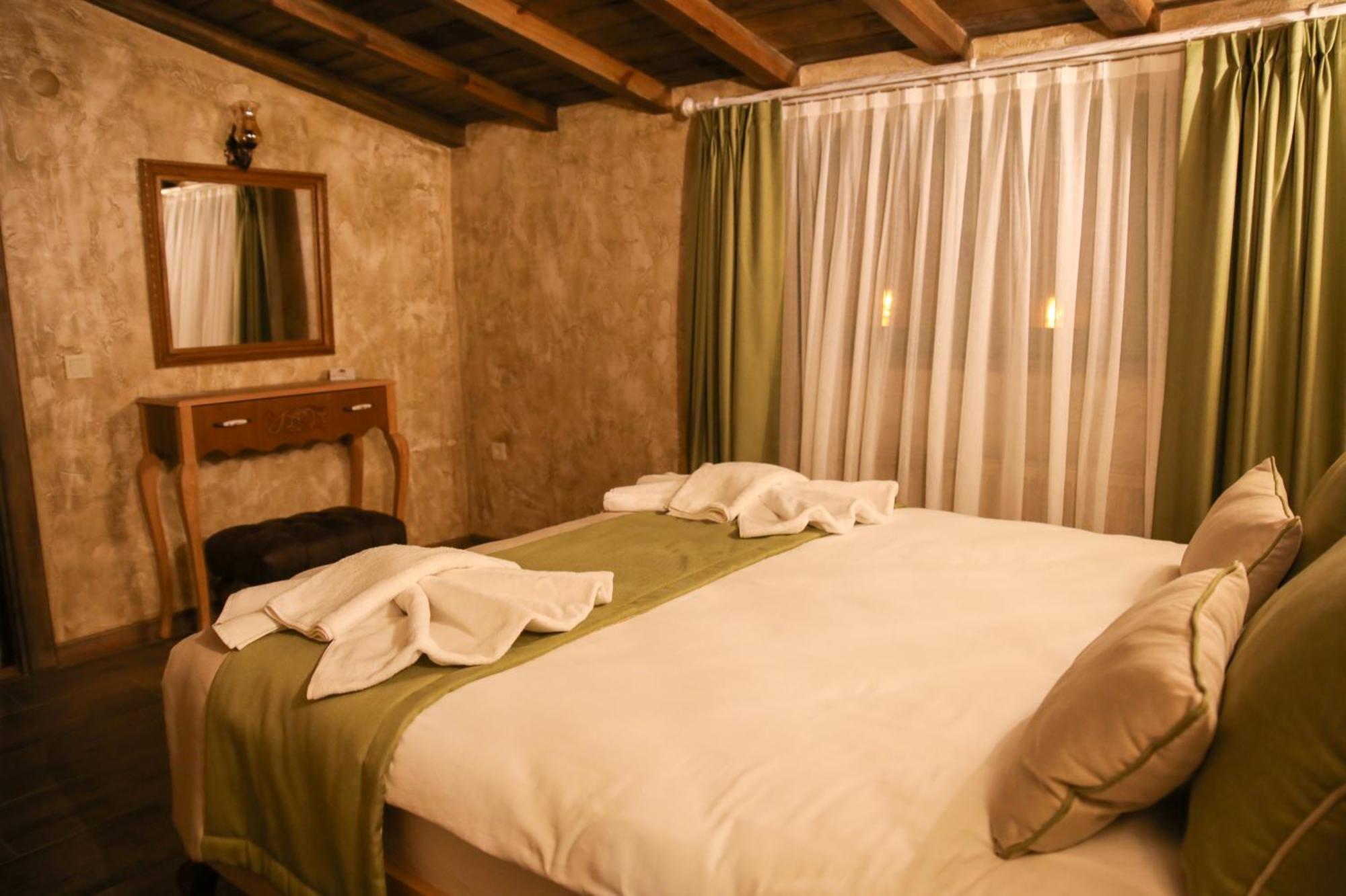 Kazdagi Atila Bey Konagi Hotell Ayvacik Exteriör bild
