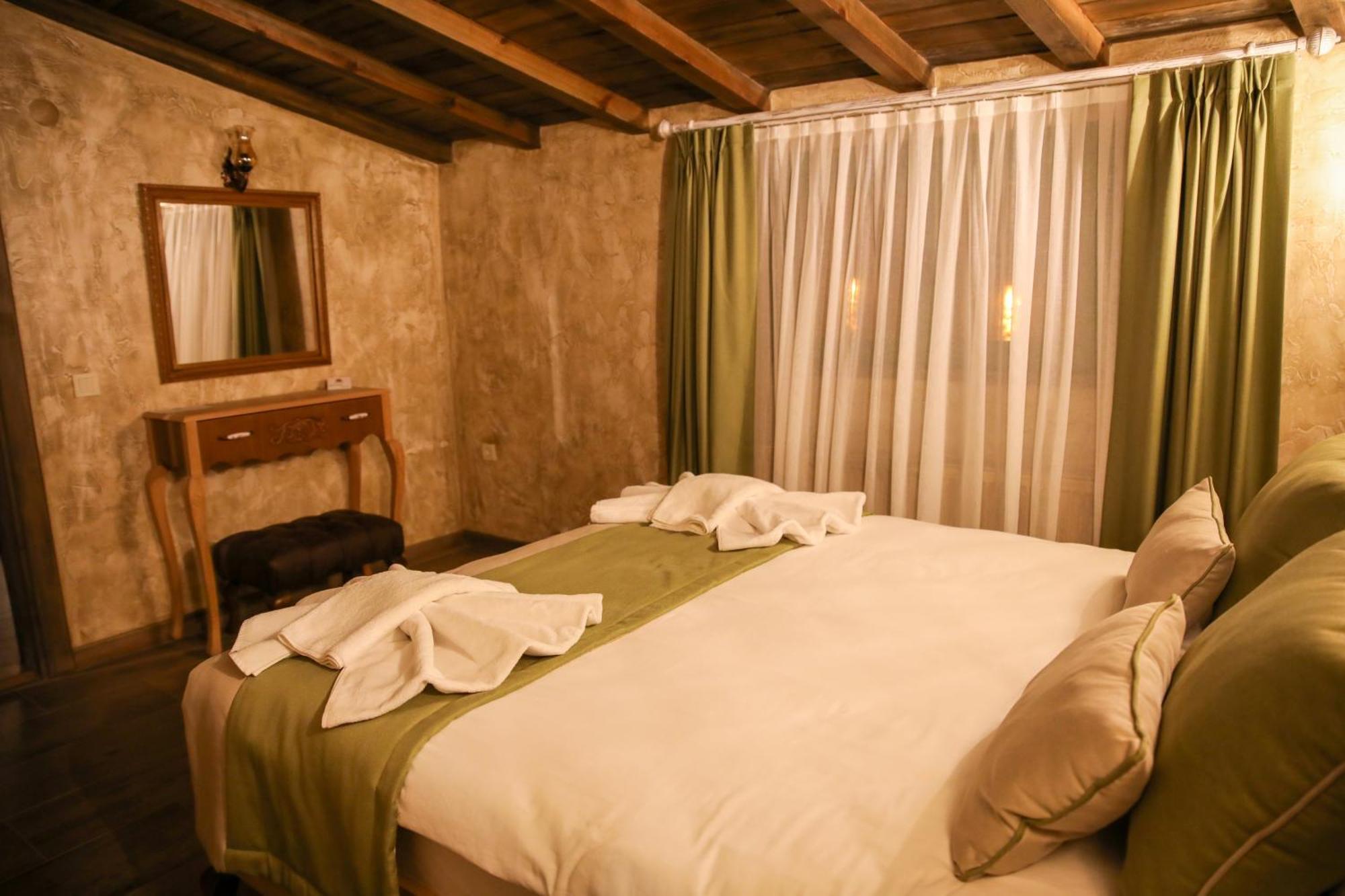 Kazdagi Atila Bey Konagi Hotell Ayvacik Exteriör bild
