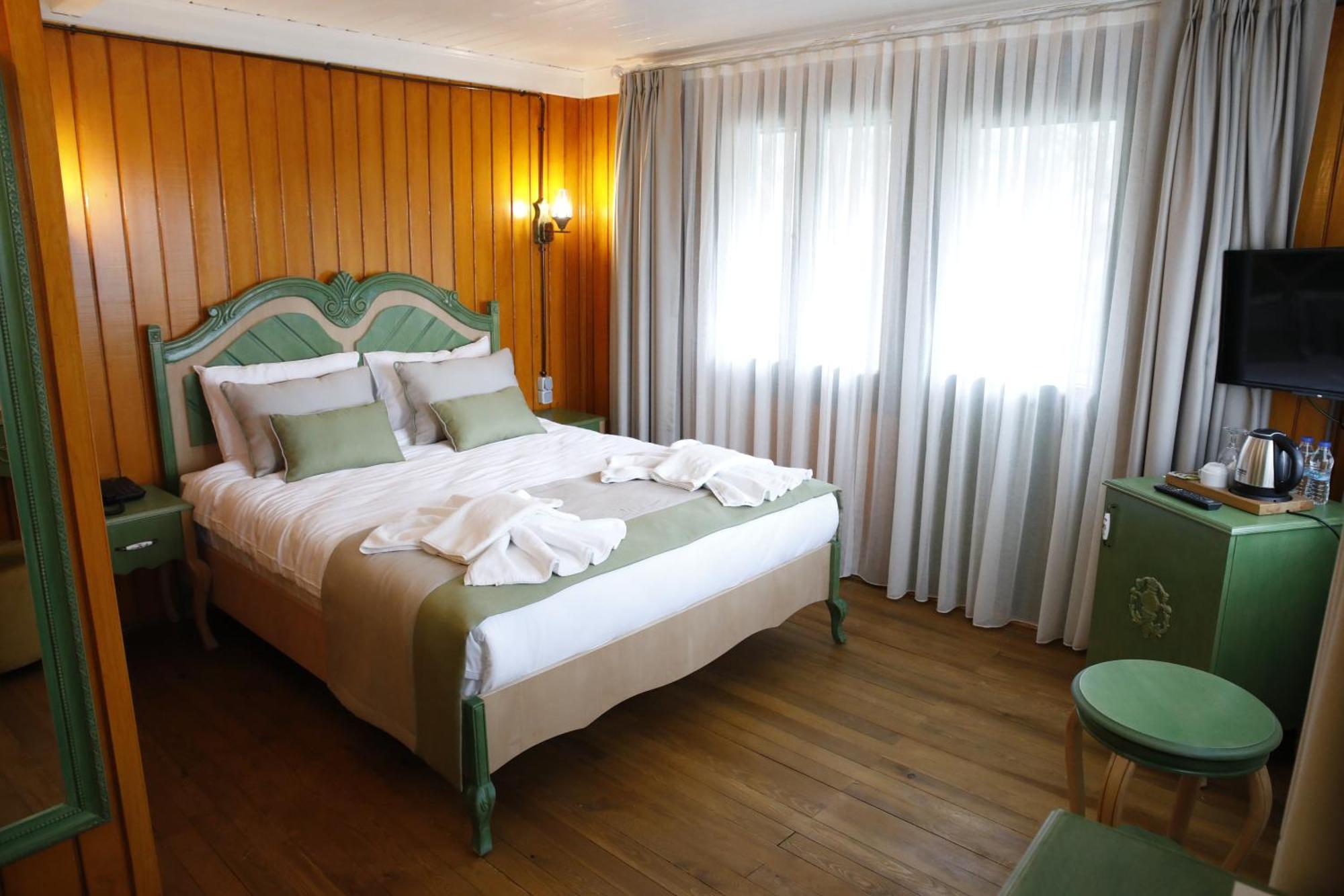 Kazdagi Atila Bey Konagi Hotell Ayvacik Exteriör bild